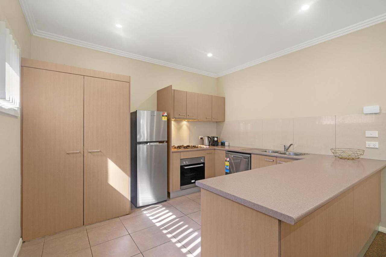 Newcastle Short Stay Accommodation - Birmingham Garden Townhouses Esterno foto